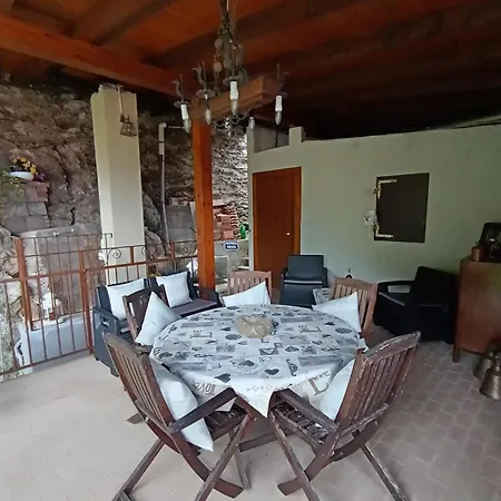 Castagno 1 Sentiero Del Viandante Apartamento